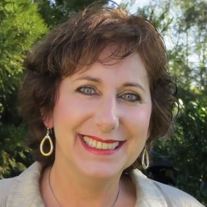 Meet your Posher, Madeline